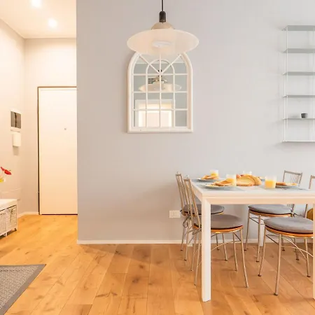 The Best Rent - Lovely Two-Bedroom Apartment Near Bocconi University Milan Exterior photo