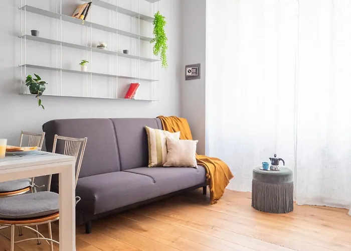 The Best Rent - Lovely Two-Bedroom Apartment Near Bocconi University